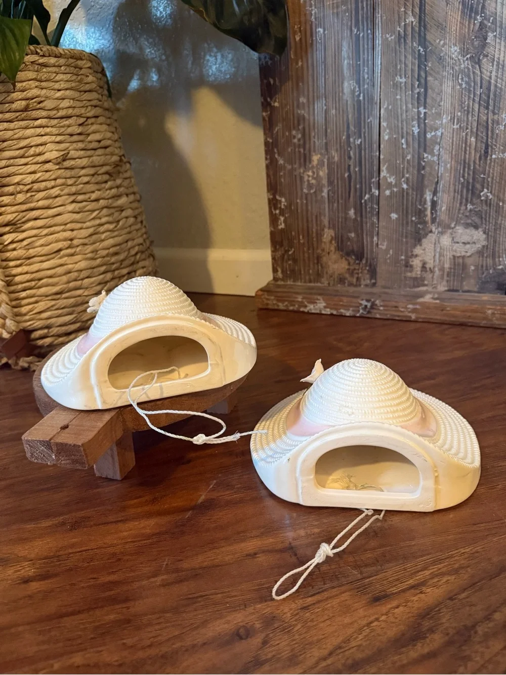 (2)Vintage Wall Pocket Planter Vase Hat Bonnet Hanging Ceramic Pottery Floral